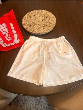 NWT lululemon pace rival high rise shorts